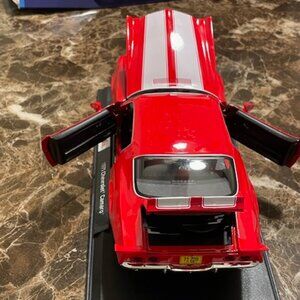 Miasto Chevrolet Camaro red -New Scale 1:18